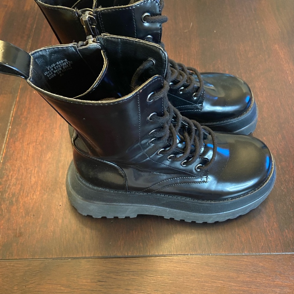 Dolls‎ Kill Black Combat Boots - Picture 2 of 5